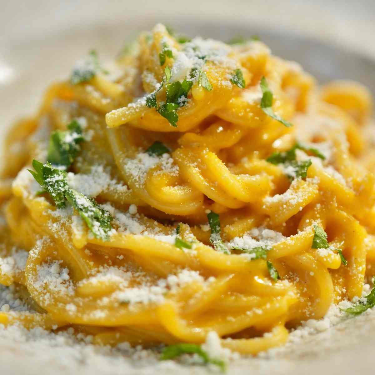 Pasta alla crema di zucca: la ricetta